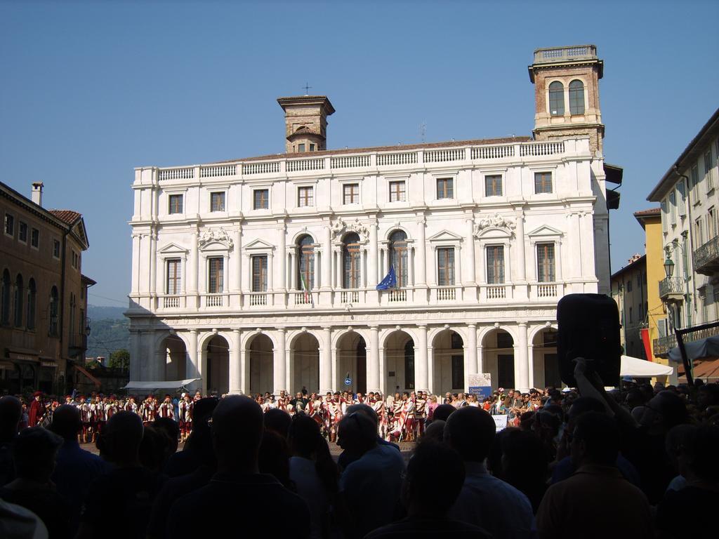 Il Teatro Сasa de vacaciones *